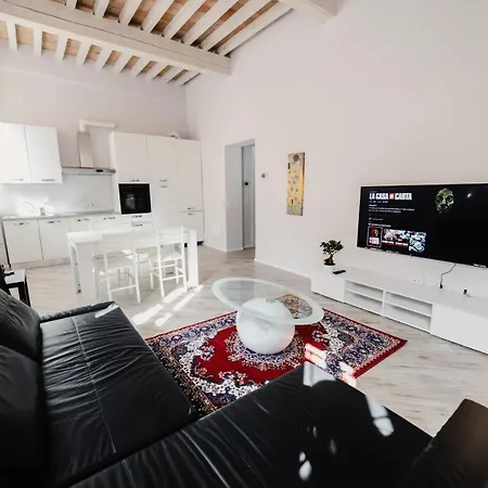 Cathedral Elegant Parma