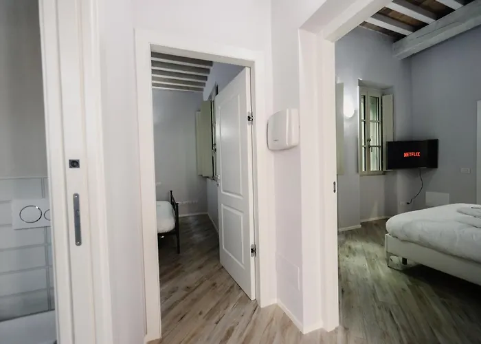 Cathedral Elegant Apartament Parma